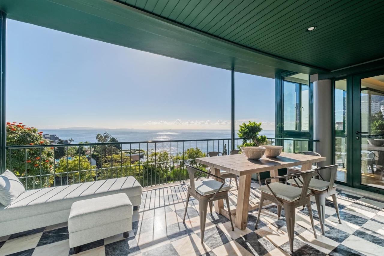 Appartamento Luxury Oceanfront At Reid'S Gardens Funchal  Esterno foto