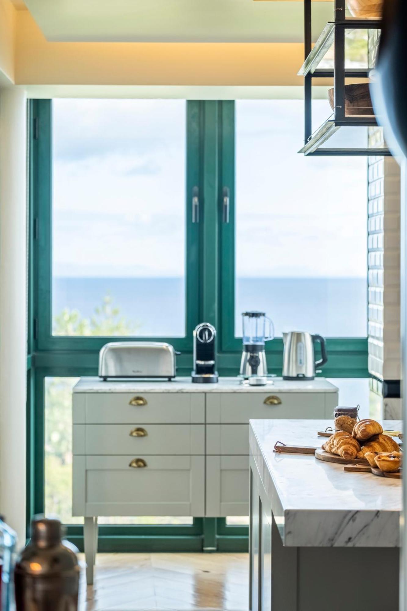 Appartamento Luxury Oceanfront At Reid'S Gardens Funchal  Esterno foto